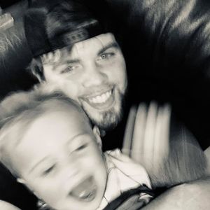 Meet your Posher, Dustin